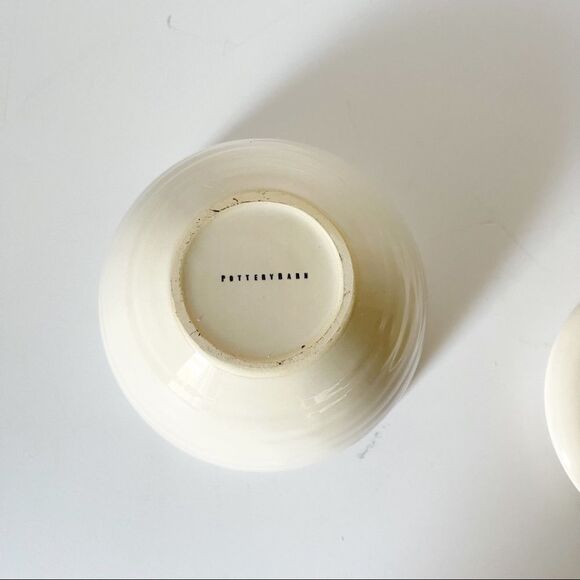 Pottery Barn Ceramic Bowl with Lid - Picture 4 of 4